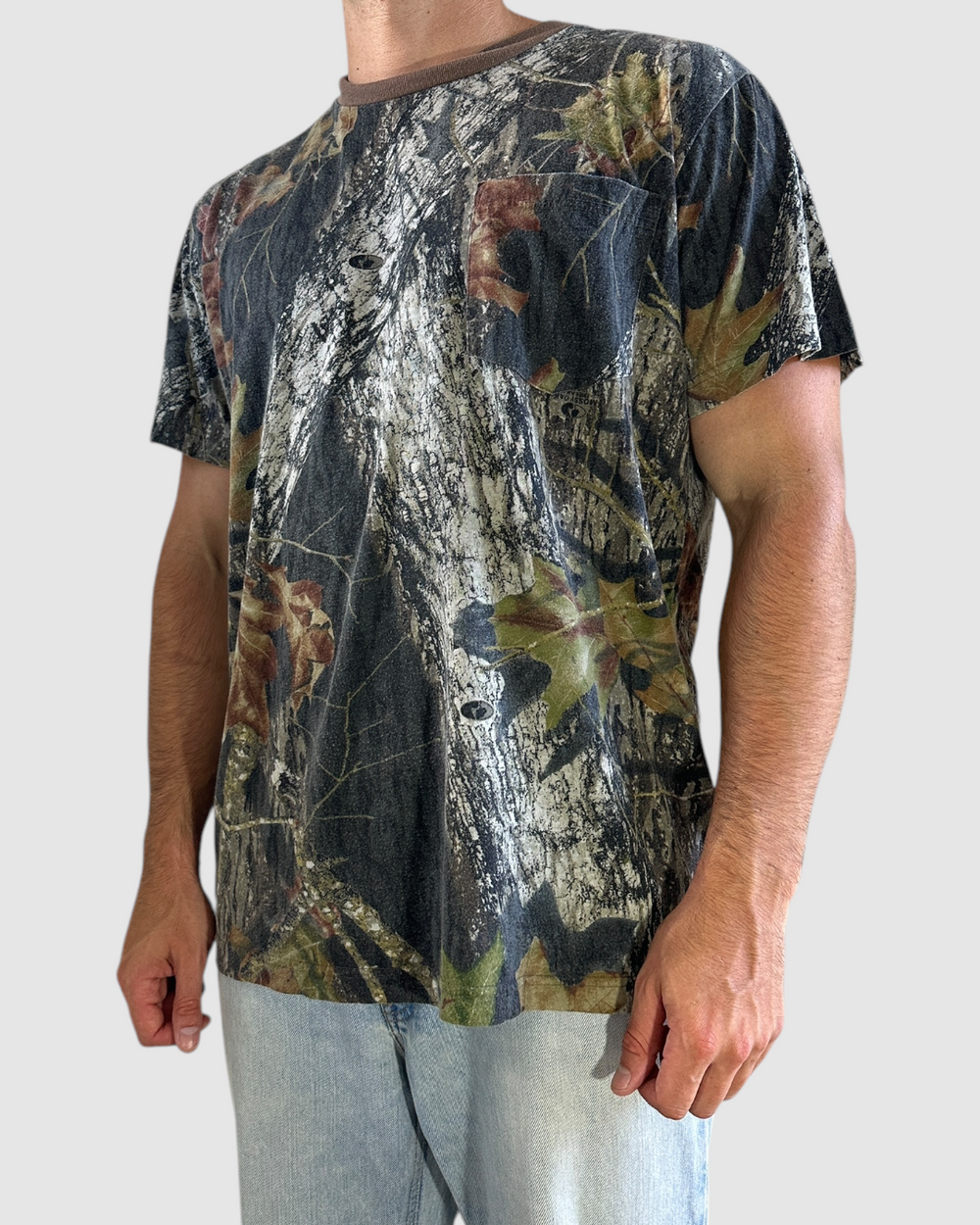 90s mossy oak camo pocket tee - L