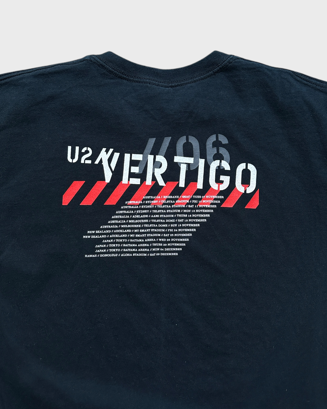 05 u2 vertigo tour tee - L